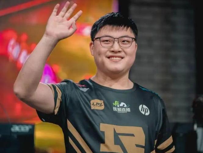 Uzi入选LOL名人堂,